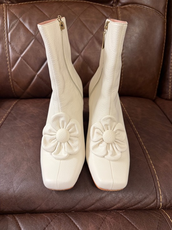 Butrich Shoes - Butrich Sakura Flower Ankle Boots- Handmade in Peru
